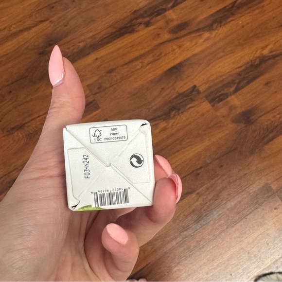 Glow Recipe Guava Vitamin C Bright Eye Gel Cream - Picture 5 of 9